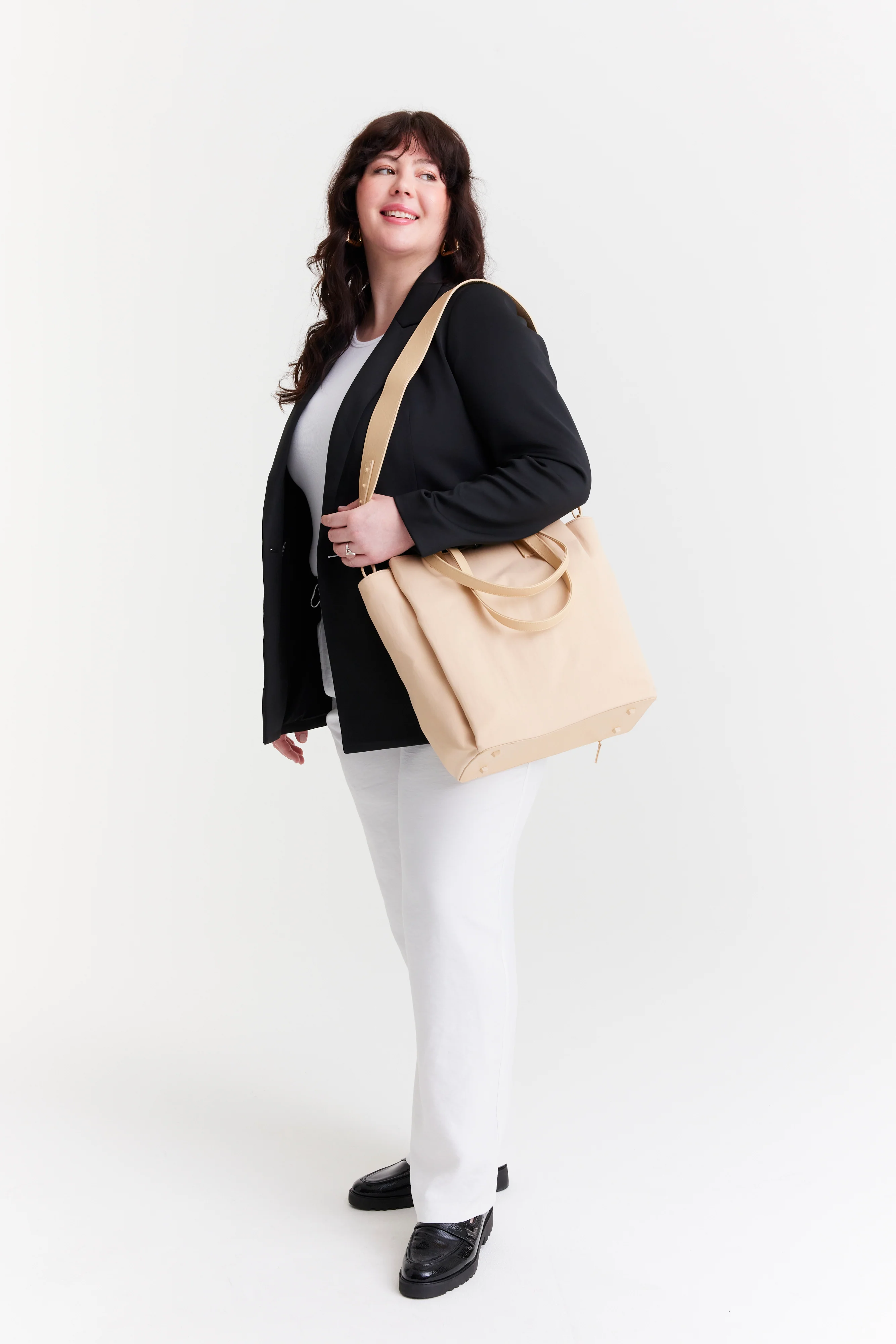 The Commuter Tote in Beige - Image 3