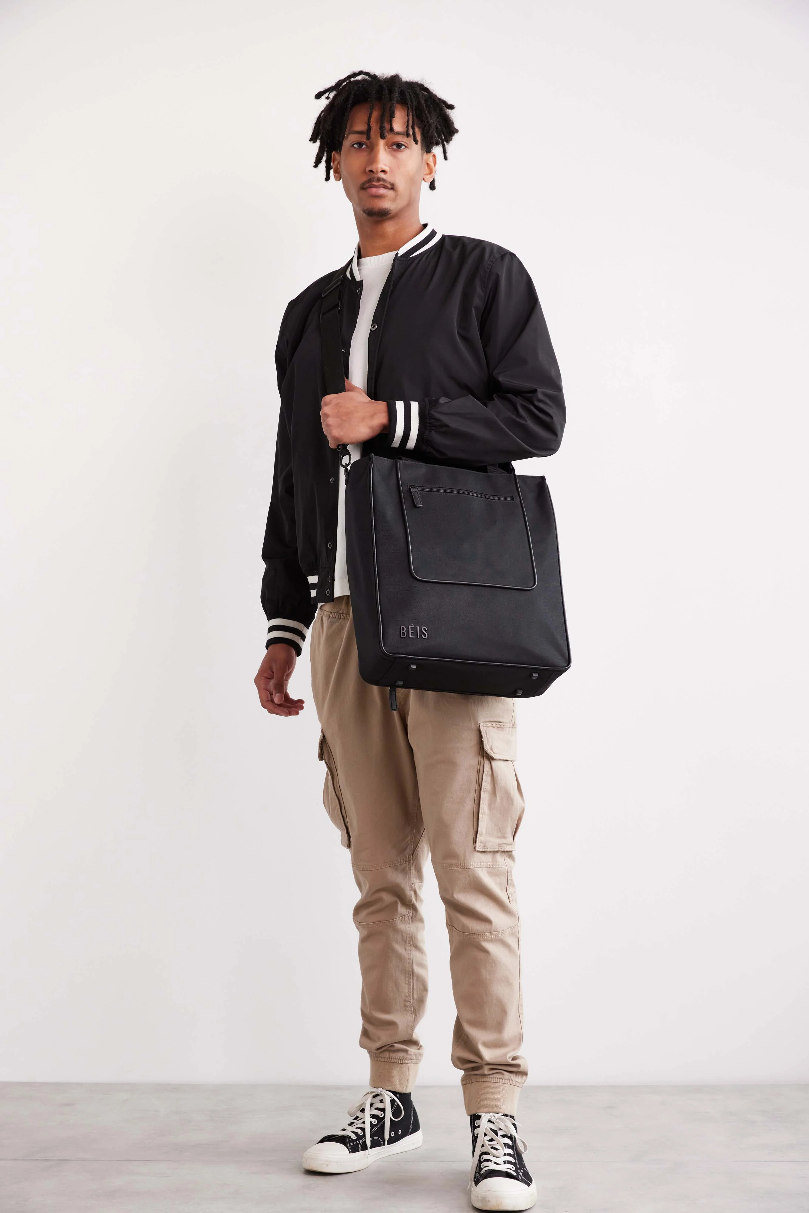 The North To South Tote in Black - Image 5